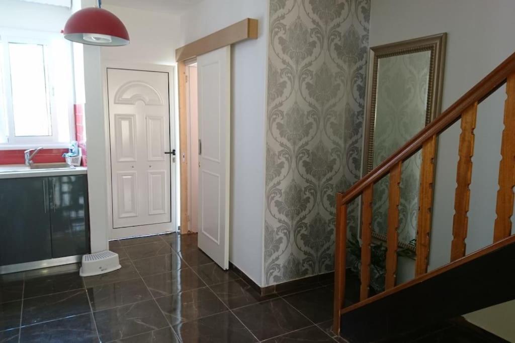 Isabella Court Townhouse Near Venus Beach And Lidl Paphos Ngoại thất bức ảnh