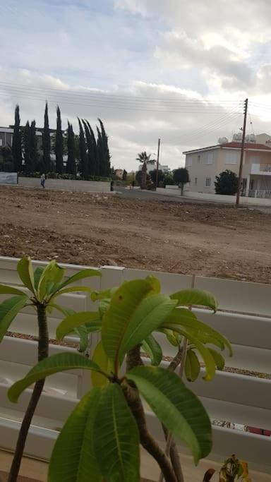 Isabella Court Townhouse Near Venus Beach And Lidl Paphos Ngoại thất bức ảnh
