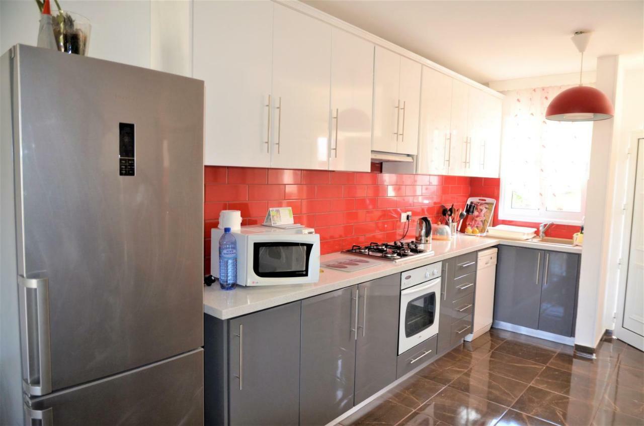 Isabella Court Townhouse Near Venus Beach And Lidl Paphos Ngoại thất bức ảnh